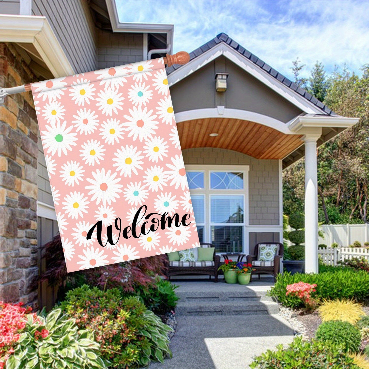 Daisy Delight Welcome House Flag